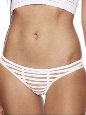 Beach Bunny Hard Summer Bikini Bottom M